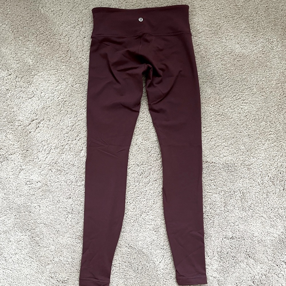 Lululemon Size 4 WunderUnders